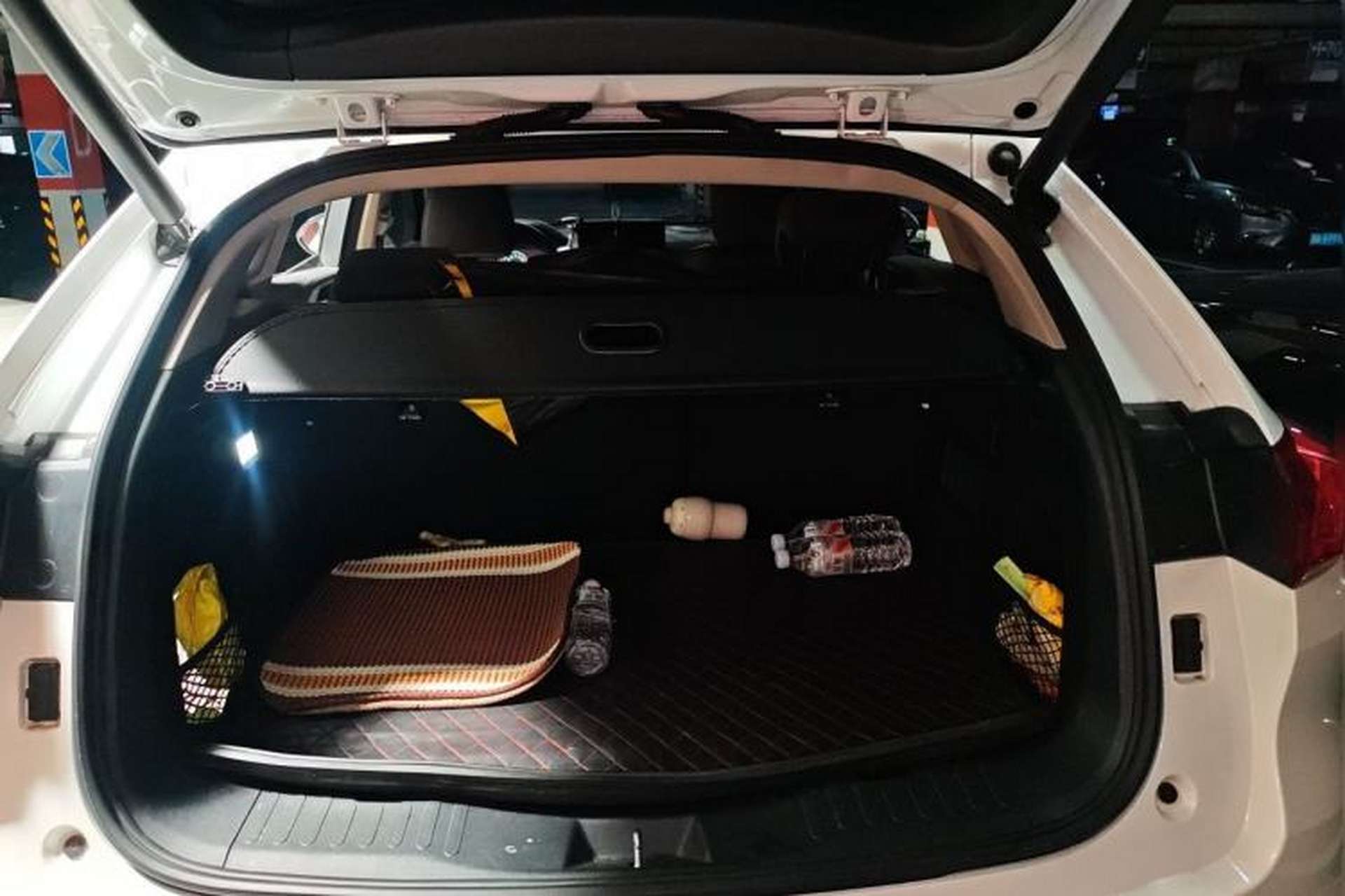 Used Wey VV5 2020 1.5T Two-Wheel Drive Smart Pioneer Trunk