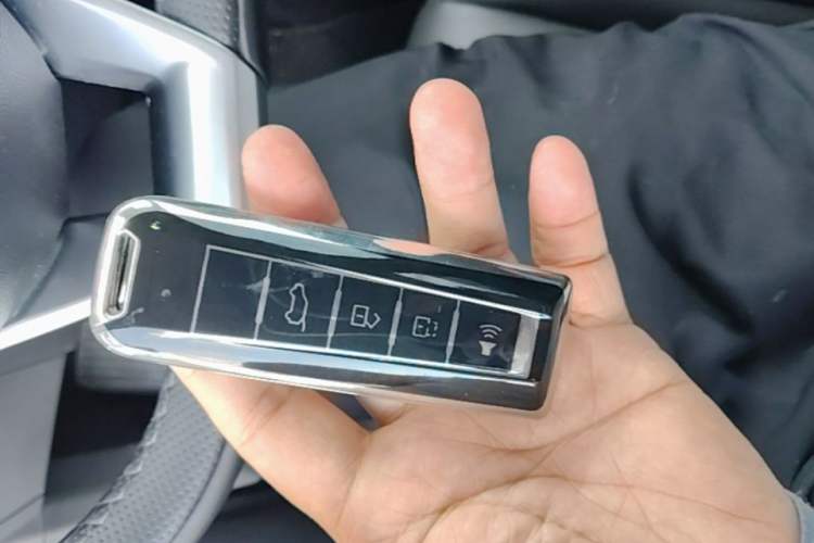 Used Wey VV5 2020 1.5T Two-Wheel Drive Smart Pioneer Vehicle Key