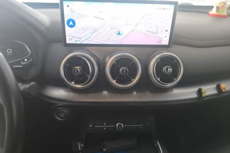 Used Wey VV5 2021 1.5T Two-Wheel Drive Smart Pioneer Audio And AC Panel