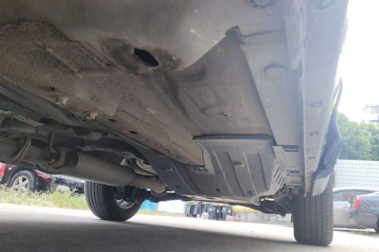Used Wey VV5 2021 1.5T Two-Wheel Drive Smart Pioneer Chassis Front Left