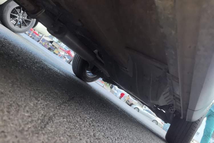 Used Wey VV5 2021 1.5T Two-Wheel Drive Smart Pioneer Chassis Front Left