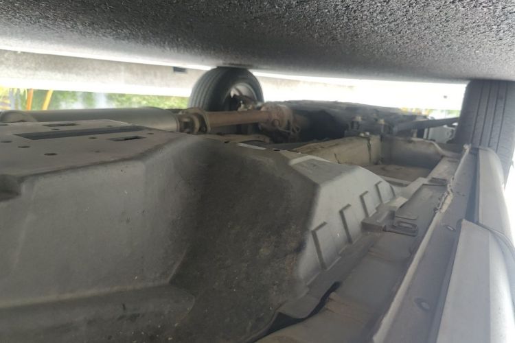 Used Wey VV5 2021 1.5T Two-Wheel Drive Smart Pioneer Chassis Front Right