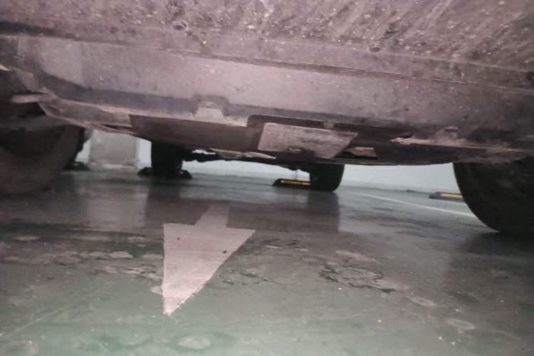 Used Wey VV5 2021 1.5T Two-Wheel Drive Color Pioneer Chassis Front