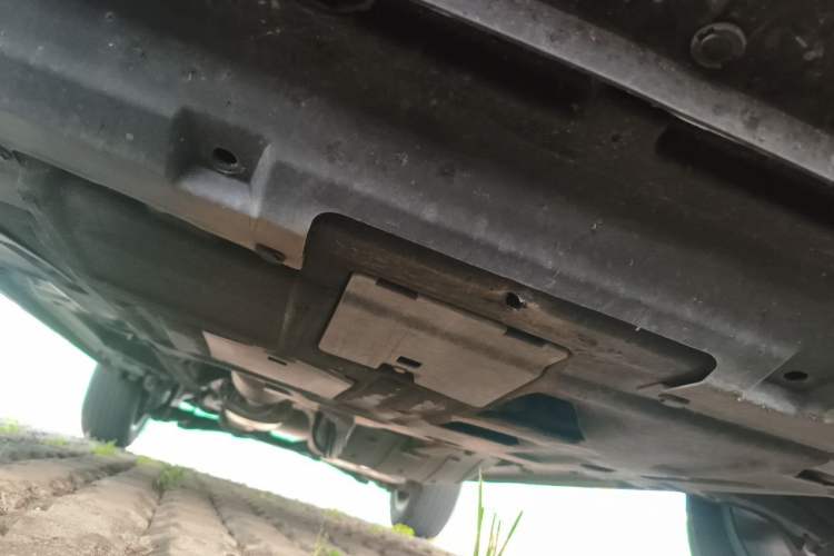 Used Wey VV5 2021 1.5T Two-Wheel Drive Smart Pioneer Chassis Front