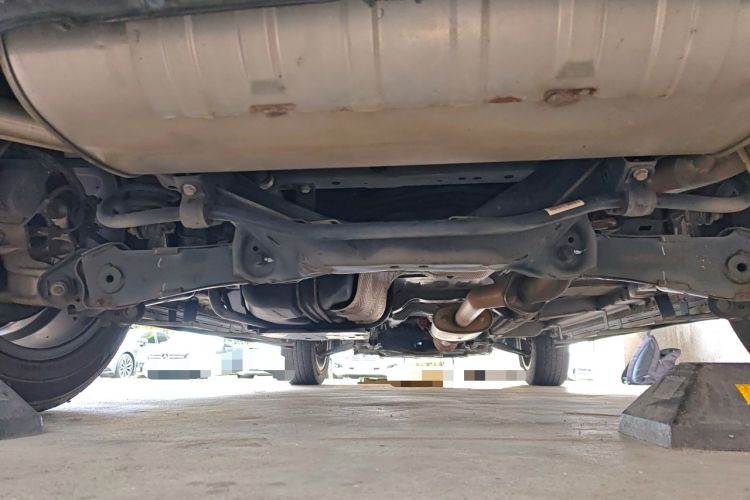 Used Wey VV5 2021 1.5T Two-Wheel Drive Smart Pioneer Chassis Rear