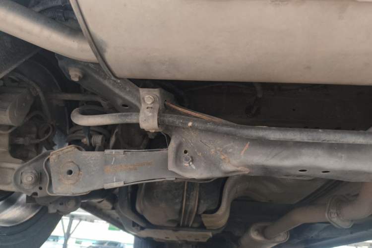 Used Wey VV5 2021 1.5T Two-Wheel Drive Smart Pioneer Chassis Rear