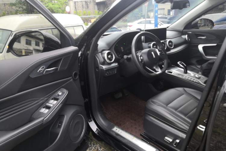 Used Wey VV5 2021 1.5T Two-Wheel Drive Smart Pioneer Driver Seat