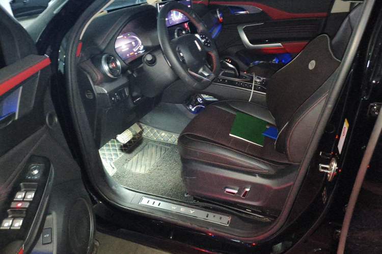 Used Wey VV5 2021 1.5T Two-Wheel Drive Smart Pioneer Driver Seat