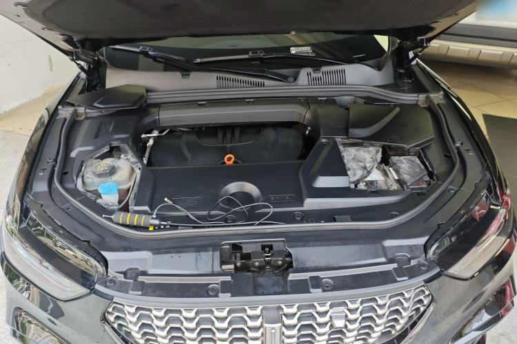 Used Wey VV5 2021 1.5T Two-Wheel Drive Color Pioneer Engine Bay