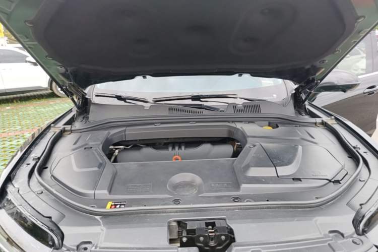 Used Wey VV5 2021 1.5T Two-Wheel Drive Color Pioneer Engine Bay