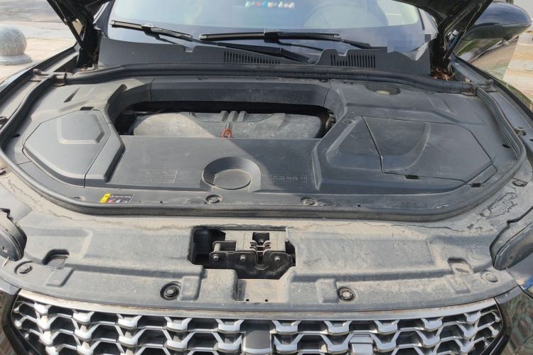 Used Wey VV5 2021 1.5T Two-Wheel Drive Color Pioneer Engine Bay