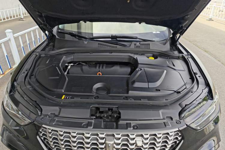 Used Wey VV5 2021 1.5T Two-Wheel Drive Color Pioneer Engine Bay
