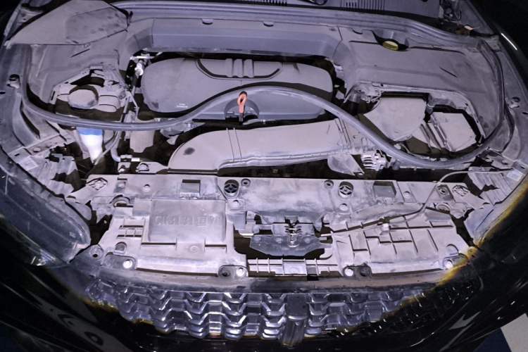 Used Wey VV5 2021 1.5T Two-Wheel Drive Smart Pioneer Engine Bay
