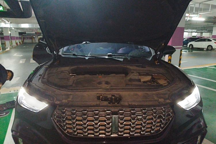 Used Wey VV5 2021 1.5T Two-Wheel Drive Color Pioneer Engine Bay
