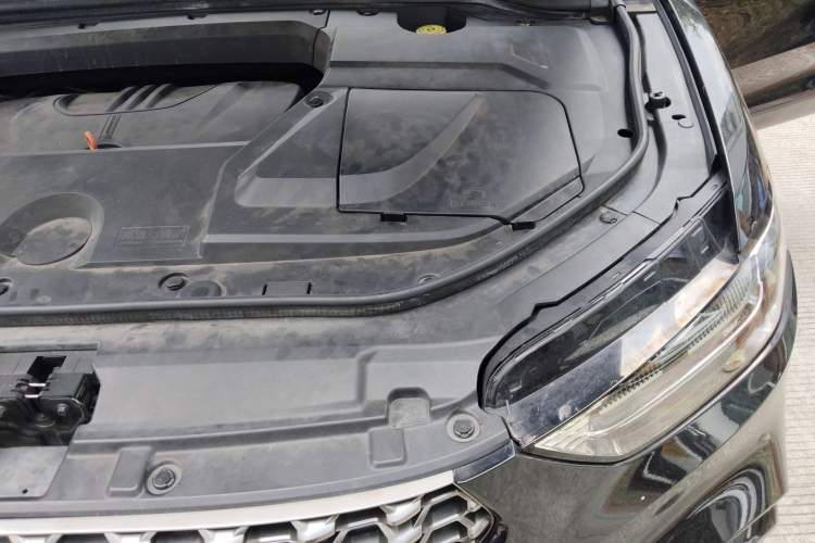 Used Wey VV5 2021 1.5T Two-Wheel Drive Smart Pioneer Engine Bay Left
