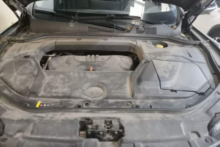 Used Wey VV5 2021 1.5T Two-Wheel Drive Color Pioneer Engine Bay