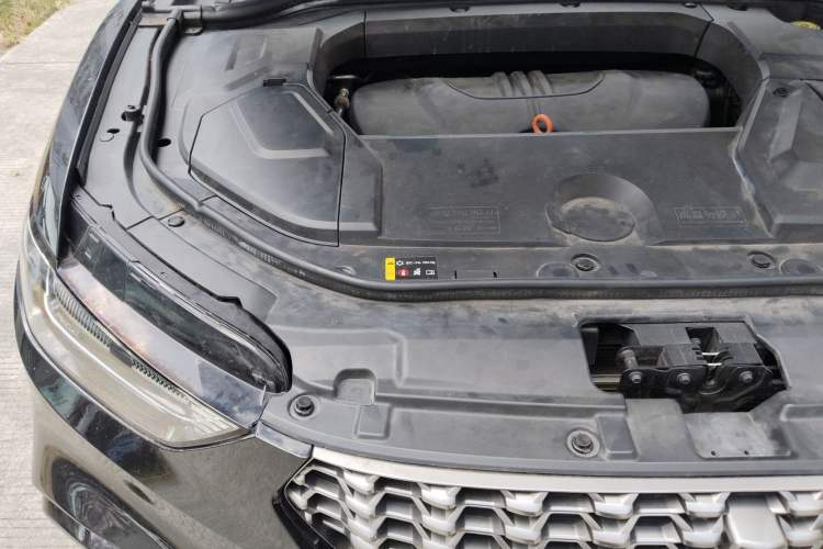 Used Wey VV5 2021 1.5T Two-Wheel Drive Smart Pioneer Engine Bay Right