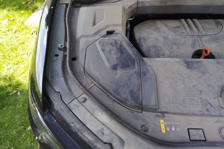 Used Wey VV5 2021 1.5T Two-Wheel Drive Smart Pioneer Engine Bay Right