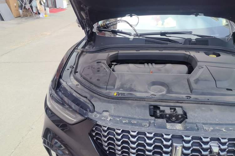 Used Wey VV5 2021 1.5T Two-Wheel Drive Smart Pioneer Engine Bay Right