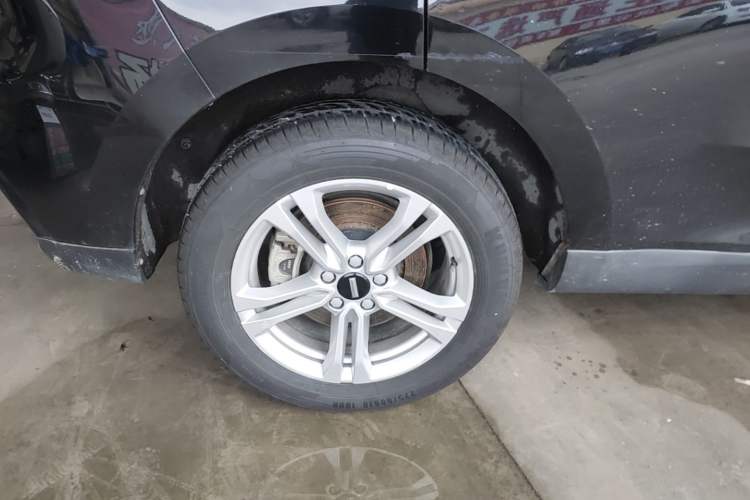 Used Wey VV5 2021 1.5T Two-Wheel Drive Color Pioneer Exterior 5