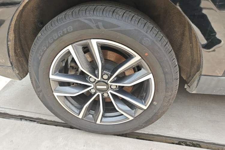 Used Wey VV5 2021 1.5T Two-Wheel Drive Color Pioneer Exterior 5