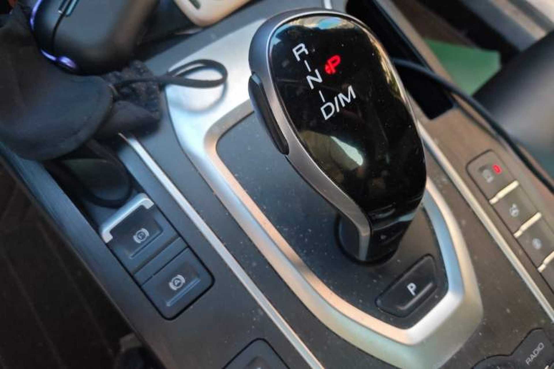Used Wey VV5 2021 1.5T Two-Wheel Drive Smart Pioneer Gear Lever