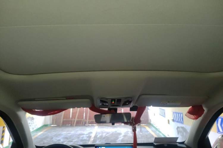 Used Wey VV5 2021 1.5T Two-Wheel Drive Color Pioneer Headliner