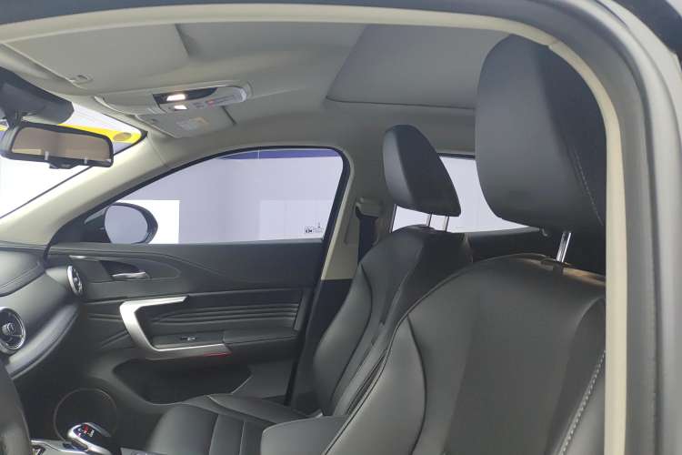 Used Wey VV5 2021 1.5T Two-Wheel Drive Smart Pioneer Headliner