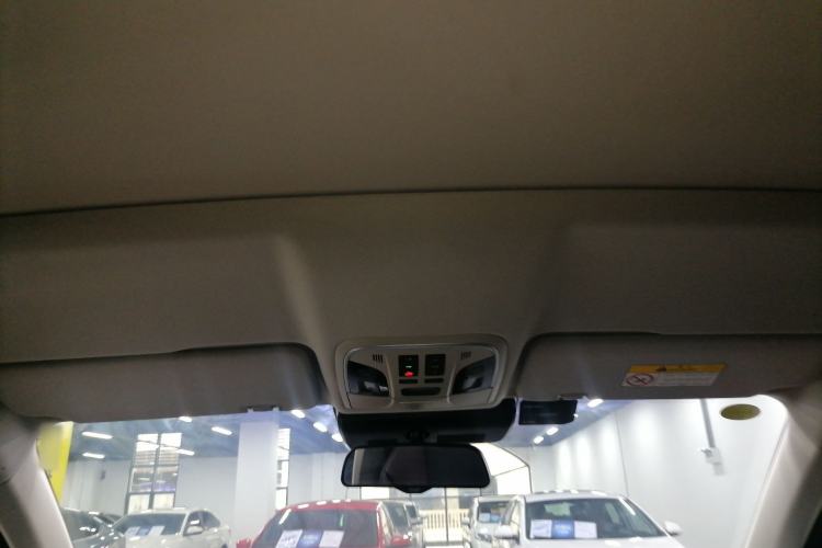 Used Wey VV5 2021 1.5T Two-Wheel Drive Smart Pioneer Headliner