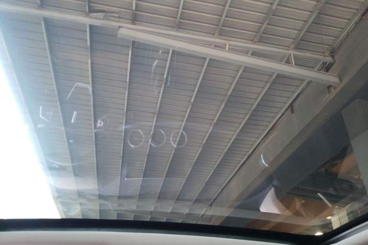 Used Wey VV5 2021 1.5T Two-Wheel Drive Smart Pioneer Headliner
