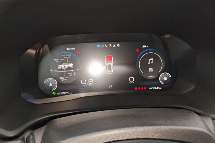 Used Wey VV5 2021 1.5T Two-Wheel Drive Smart Pioneer Instrument Cluster