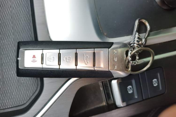 Used Wey VV5 2021 1.5T Two-Wheel Drive Color Pioneer Interior 1