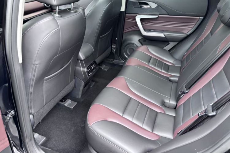 Used Wey VV5 2021 1.5T Two-Wheel Drive Color Pioneer Interior 3