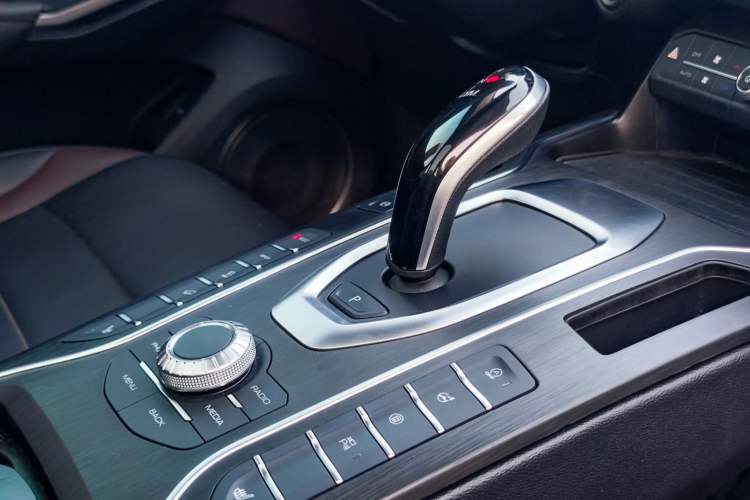 Used Wey VV5 2021 1.5T Two-Wheel Drive Smart Pioneer Interior 4
