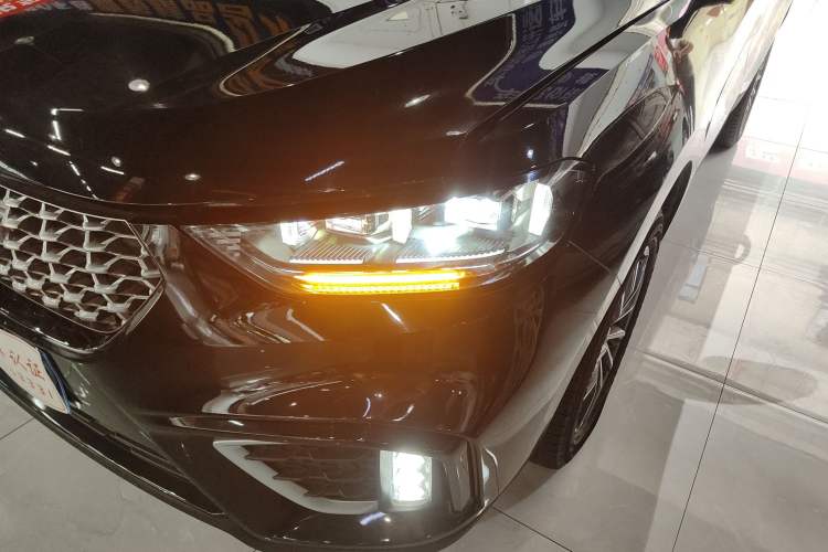 Used Wey VV5 2021 1.5T Two-Wheel Drive Smart Pioneer Left Front Headlight