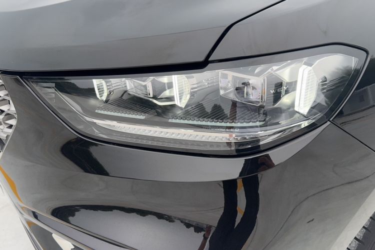 Used Wey VV5 2021 1.5T Two-Wheel Drive Color Pioneer Left Front Headlight