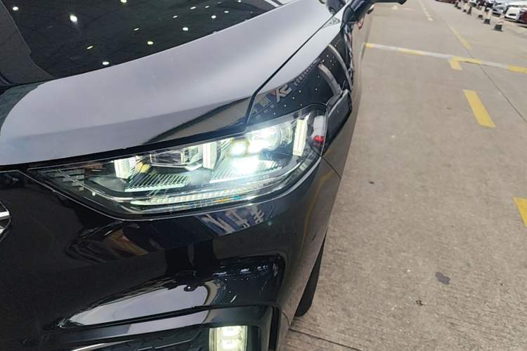Used Wey VV5 2021 1.5T Two-Wheel Drive Smart Pioneer Left Front Headlight