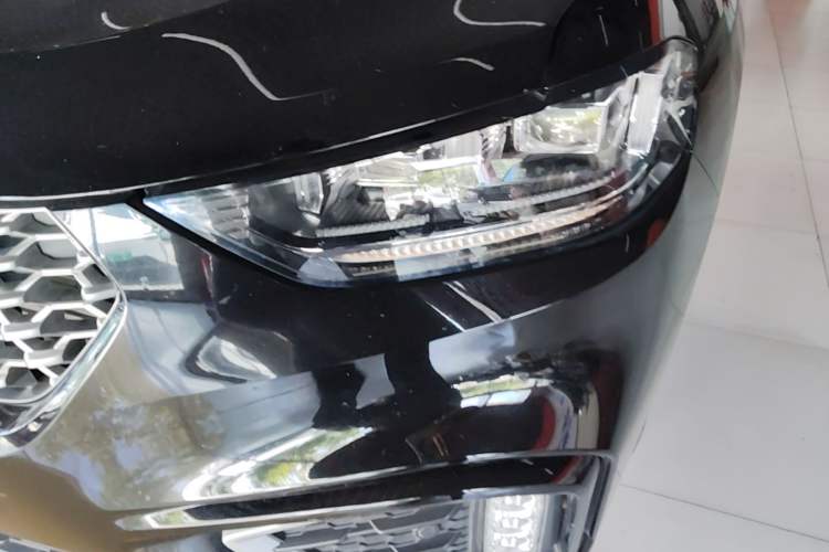 Used Wey VV5 2021 1.5T Two-Wheel Drive Color Pioneer Left Front Headlight