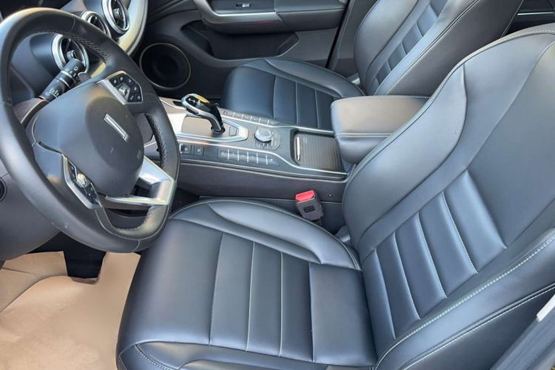 Used Wey VV5 2021 1.5T Two-Wheel Drive Smart Pioneer Left Front Seat