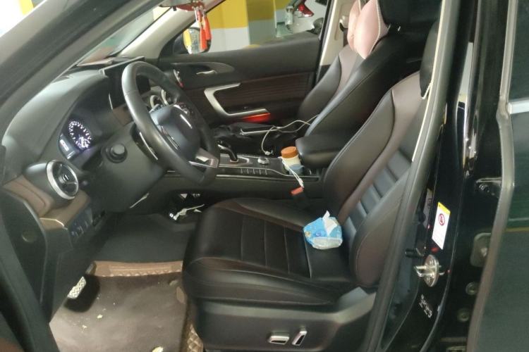 Used Wey VV5 2021 1.5T Two-Wheel Drive Color Pioneer Left Front Seat