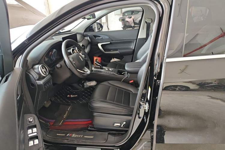 Used Wey VV5 2021 1.5T Two-Wheel Drive Smart Pioneer Left Front Seat