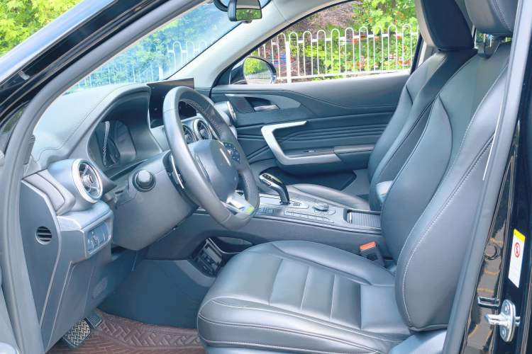 Used Wey VV5 2021 1.5T Two-Wheel Drive Smart Pioneer Left Front Seat