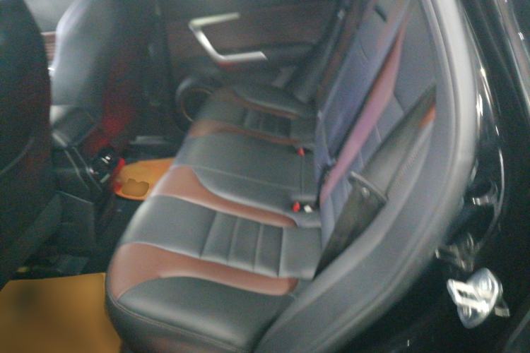 Used Wey VV5 2021 1.5T Two-Wheel Drive Smart Pioneer Left Rear Seat