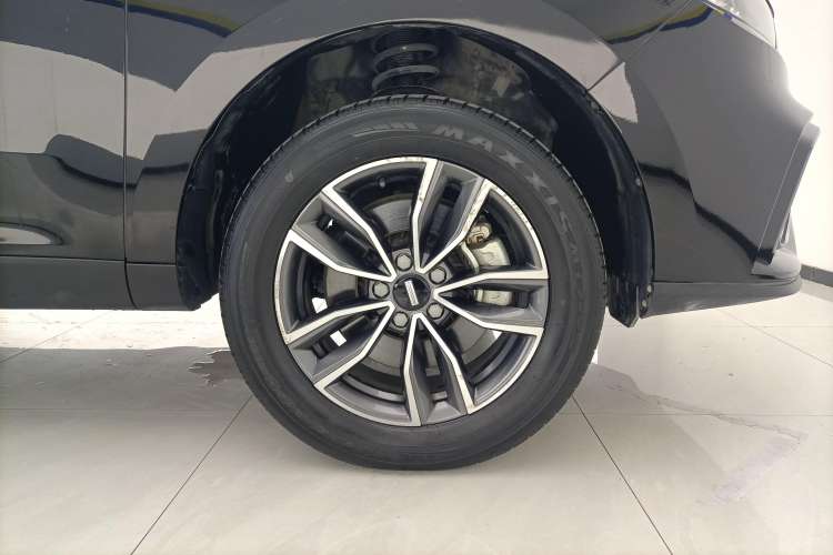 Used Wey VV5 2021 1.5T Two-Wheel Drive Smart Pioneer Left Rear Wheel Hub