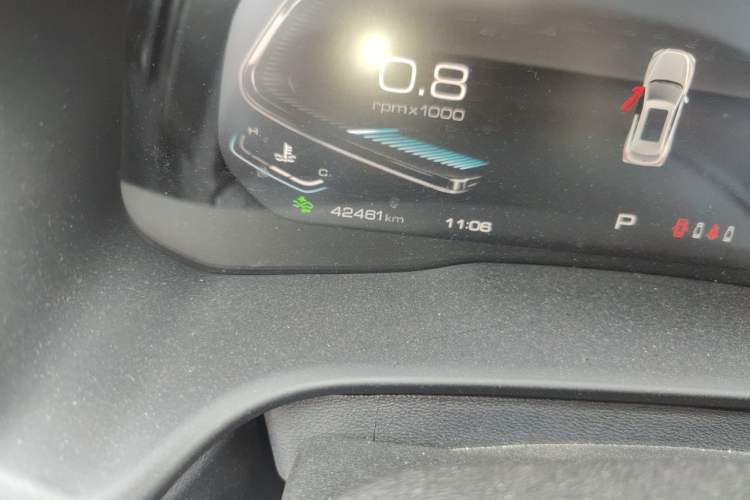 Used Wey VV5 2021 1.5T Two-Wheel Drive Smart Pioneer Odometer Close Up