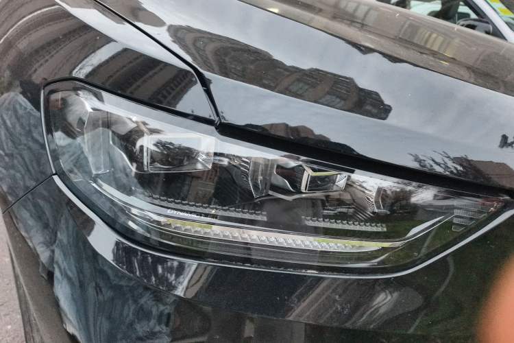 Used Wey VV5 2021 1.5T Two-Wheel Drive Smart Pioneer Right Front Headlight