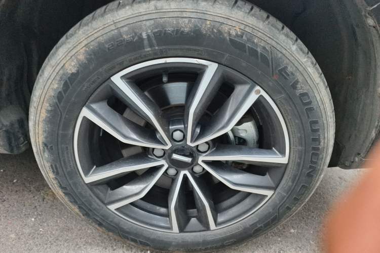 Used Wey VV5 2021 1.5T Two-Wheel Drive Smart Pioneer Right Front Wheel Hub