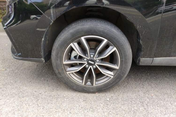 Used Wey VV5 2021 1.5T Two-Wheel Drive Color Pioneer Right Front Wheel Hub