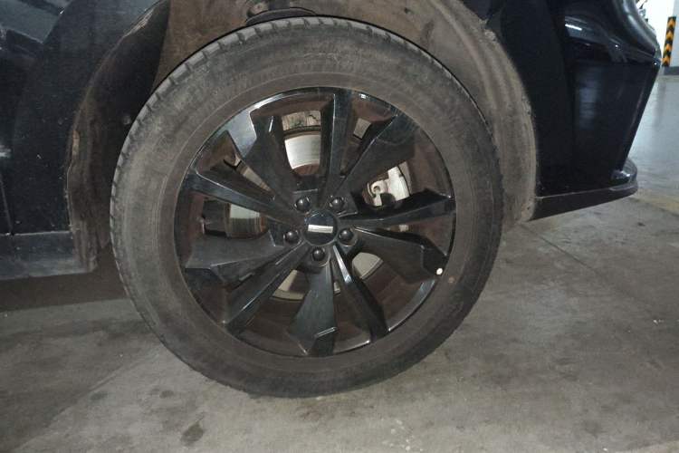 Used Wey VV5 2021 1.5T Two-Wheel Drive Smart Pioneer Right Front Wheel Hub