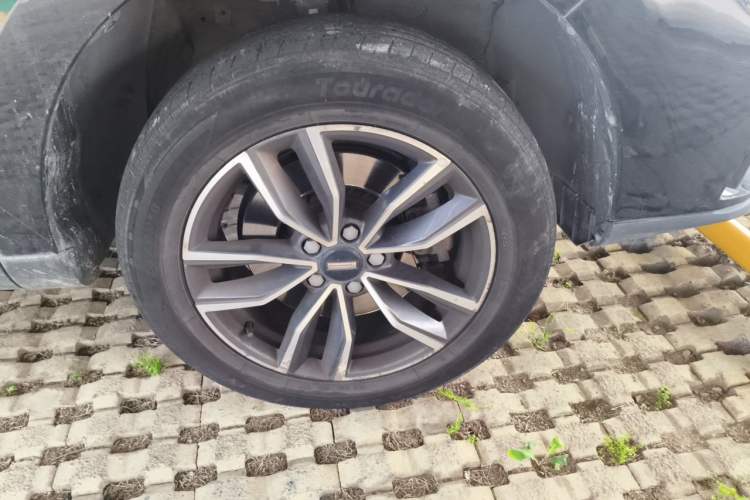 Used Wey VV5 2021 1.5T Two-Wheel Drive Smart Pioneer Right Front Wheel Hub
